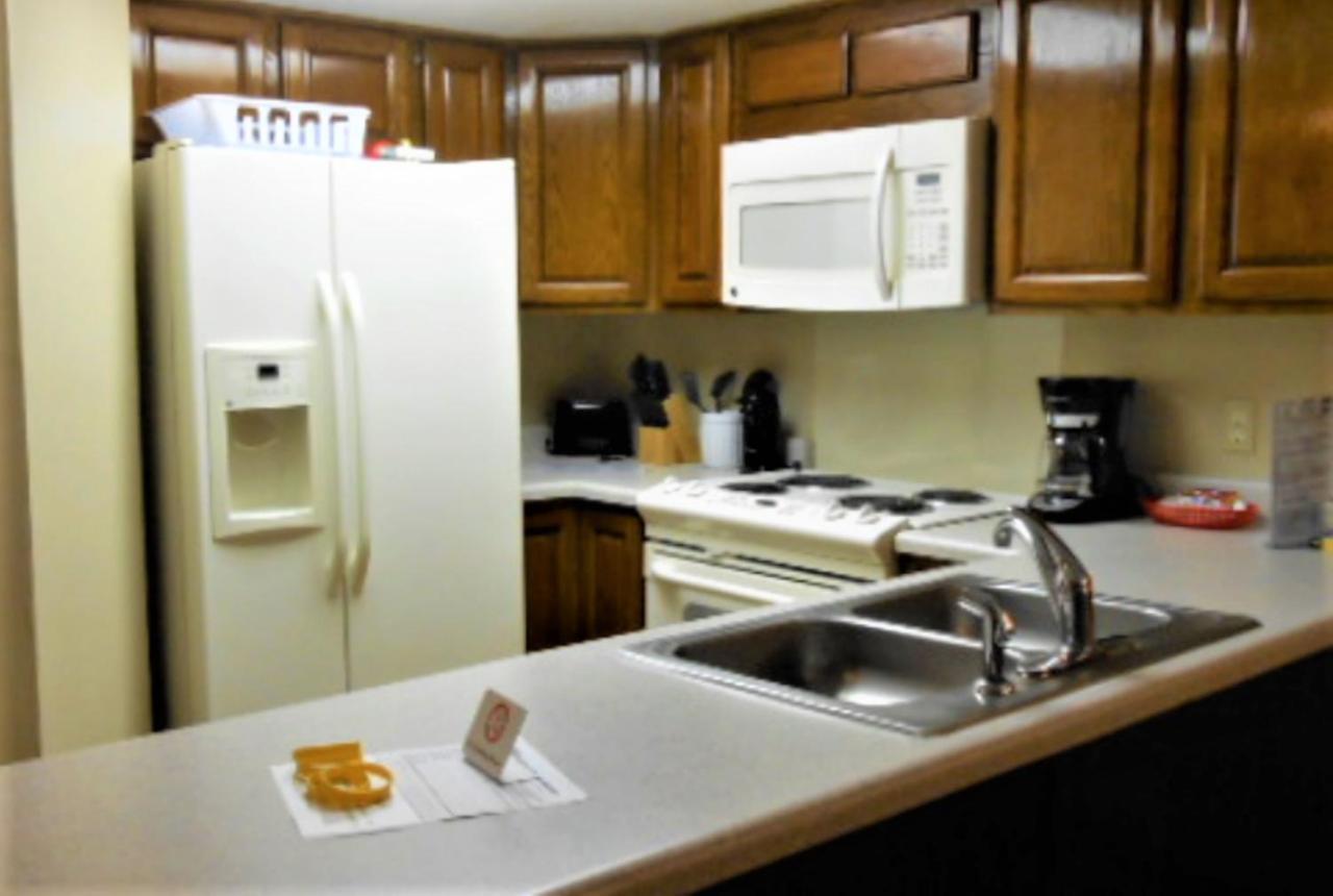 Royal Holiday Beach Resort Biloxi Extérieur photo